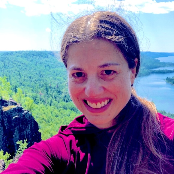 Meet your Posher, Kay - Picture 1 of 1